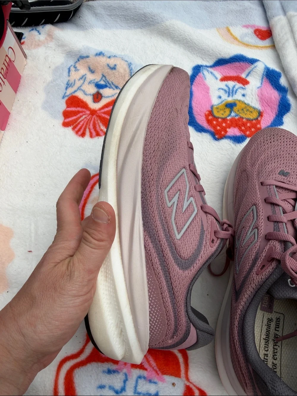 New Balance Women's EUC 1080v15, size 8 - Picture 13 of 15